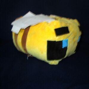 Minecraft large Bee